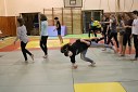 V tlocviku