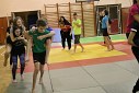 V tlocviku