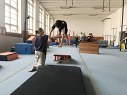 V tlocviku