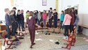 Za sklem